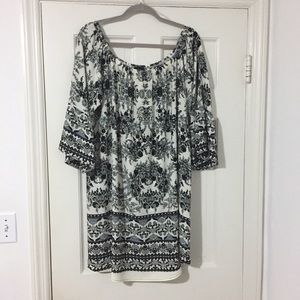 All-season tunic top. NWT.